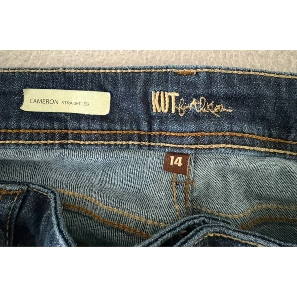 Kut from the Kloth Cameron Straight Leg Jeans Women's 14 Dark Wash Stretch Comfy